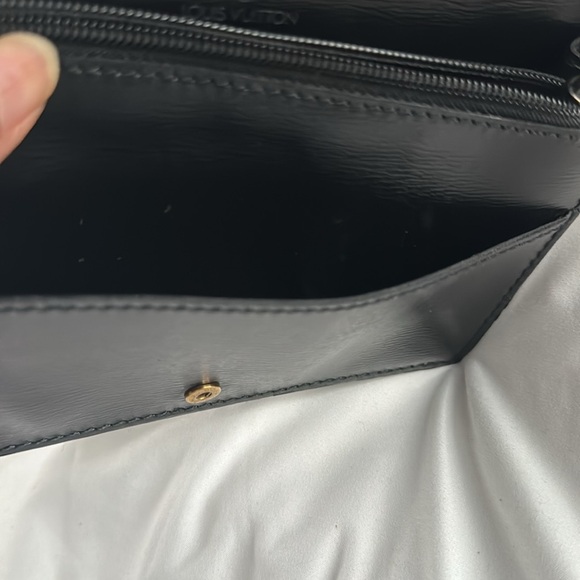 Louis Vuitton Authentic Belt Bag/ Crossbody Black Leather 7”x5x1 1/2”. - Picture 6 of 16